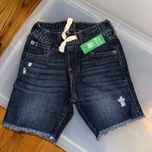 NWT GAP Boys Denim Shorts Size 5